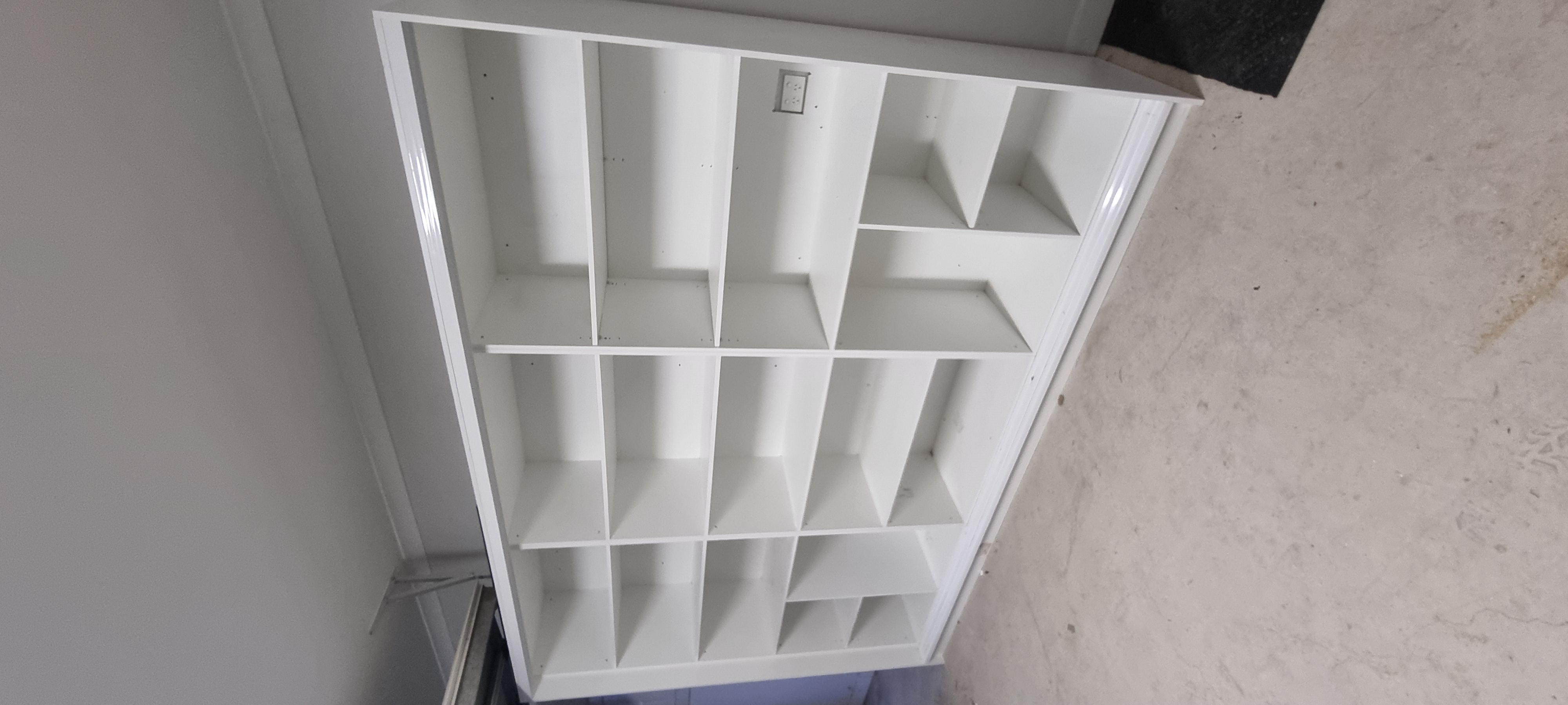 Kitchen cabinet design